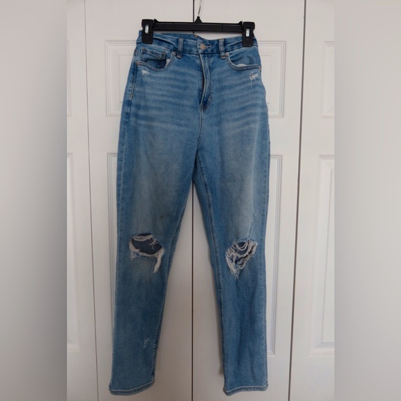 American Eagle Ripped Mom Jeans - Picture 1 of 3